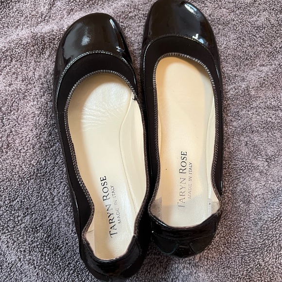 Taryn Rose Heels - Picture 2 of 9